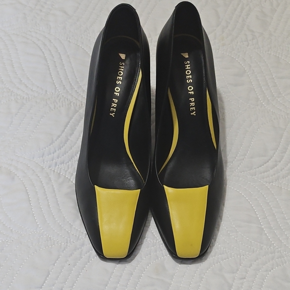 Shoes of Prey Two-Tone Black and Yellow Heels Az 8.5